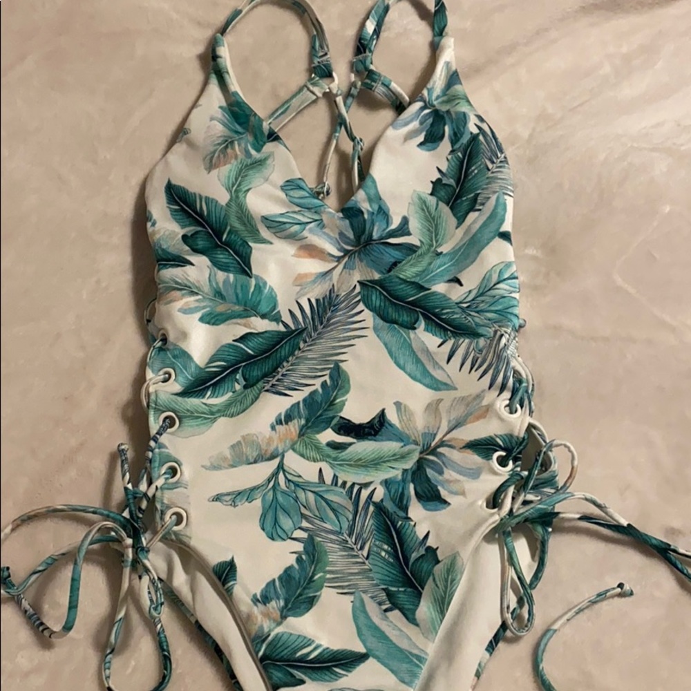 Super cute floral one piece bathing suit